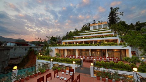 [Free&Easy Sapa] 01 đêm Khách sạn 3* Sapa Village 