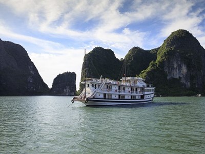 [Free&Easy Hạ Long] Du thuyền 4* Rosa Boutique Hạ Long