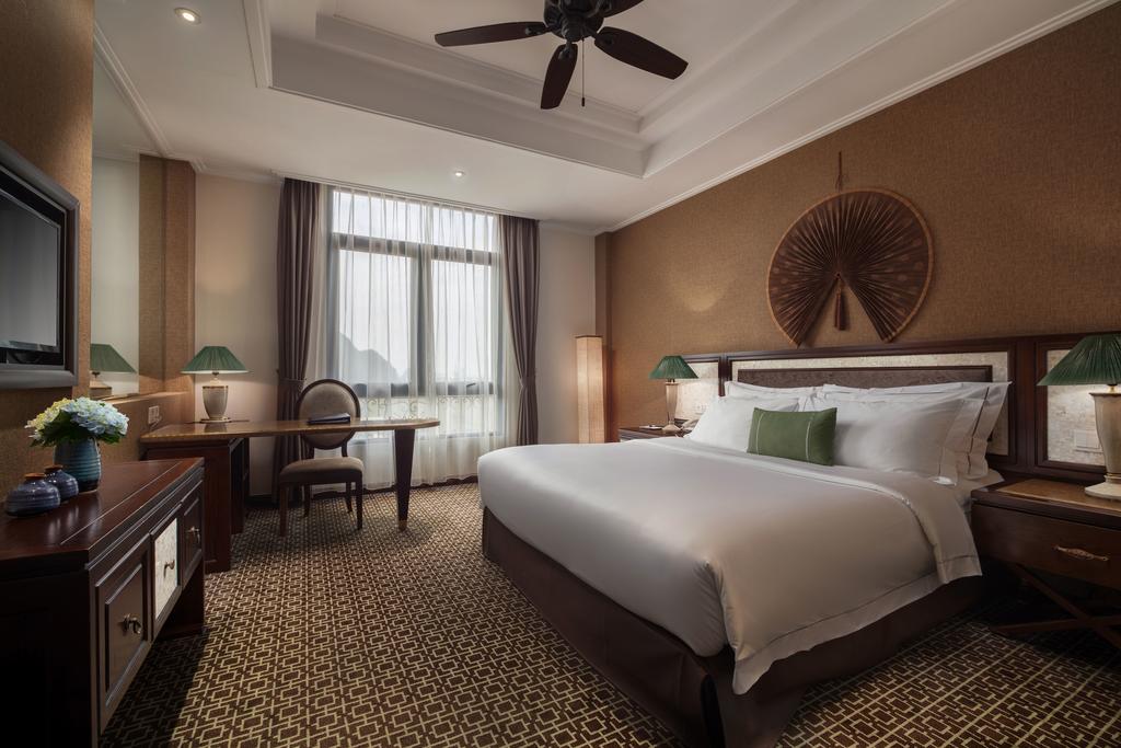 Phòng nghỉ tại khách sạn Hidden Charm Ninh Bình