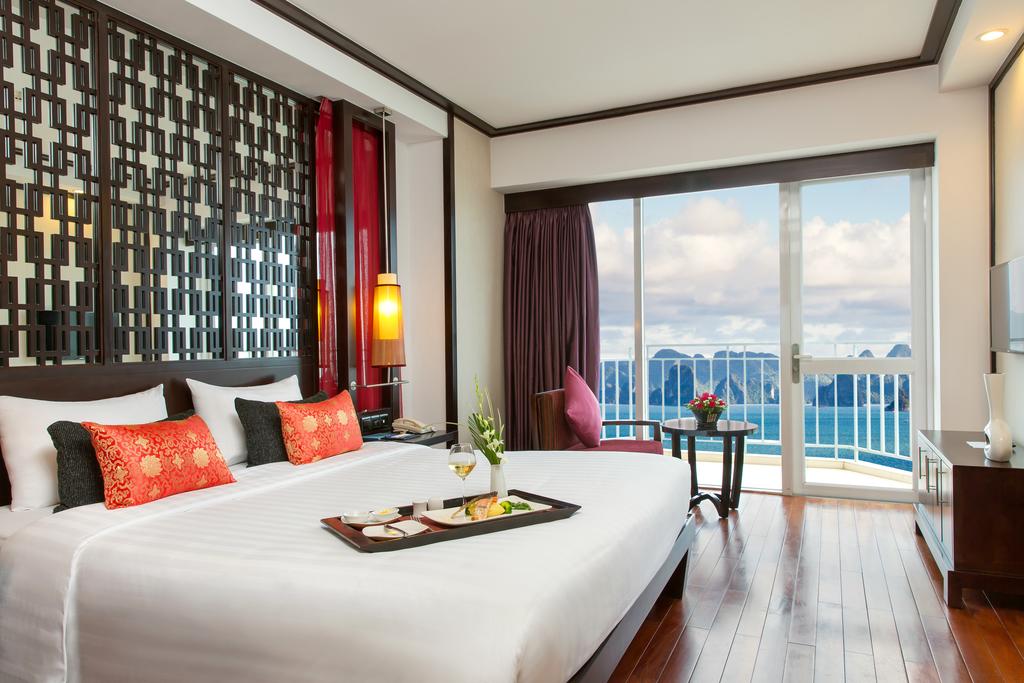 Phòng nghỉ tại khách sạn Novotel Ha Long Bay